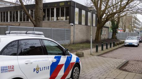 Un ataque con un explosivo contra una escuela judía en Ámsterdam deja daños leves