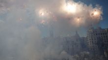 Valencia se rinde al color, el ritmo y el ruido de la mascletá