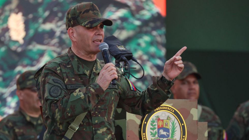 Delcy Rodríguez cesa al ministro de Defensa Vladimir Padrino, hombre fuerte de Maduro