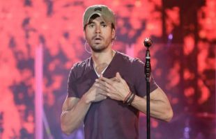 Enrique Iglesias comparte una tierna imagen de sus cuatro hijos