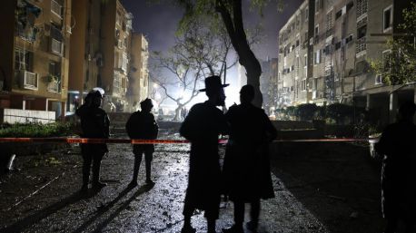 Dos misiles de Irán impactan en Israel y causan 120 heridos, 11 de ellos graves