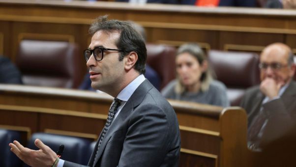 El titular de Economía ocupará la vicepresidencia primera y el hasta ahora secretario de Estado de Política Territorial relevará a Montero.