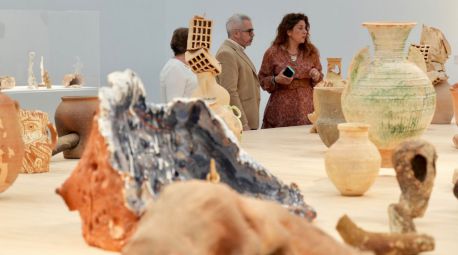 Las cerámicas de Picasso y Barceló dialogan con 5.500 años de historia en Cádiz