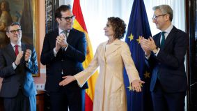 Montero da su primer mitin electoral desde el Ministerio de Hacienda