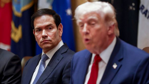 Después de que 70 vuelos hayan pasado por Rota y Morón desde el inicio del conflicto, el Gobierno decide cerrar el espacio aéreo a vuelos militares de EEUU