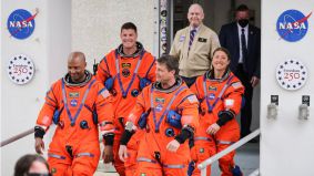 Astronautas de Artemis II: 'El mundo ha esperado mucho tiempo' para volver a la Luna
 