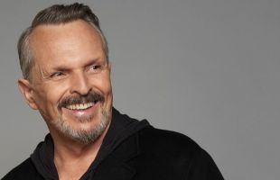 Miguel Bosé cumple 70 años triunfando en su 'Importante Tour'
