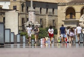 Radiografía del turismo nacional y extranjero en España: 175.000 millones en 2025