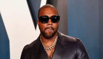 Políticos y asociaciones del Reino Unido piden prohibir la entrada a Kanye West