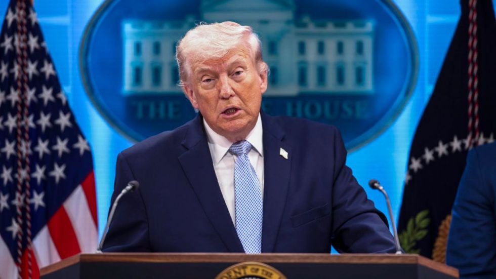 Trump afirma que todo Irán 'puede ser aniquilado en una sola noche' y mantiene su ultimátum