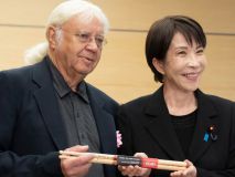 La primera ministra japonesa, fan acérrima de Deep Purple, recibe a la banda antes de su concierto en Tokio