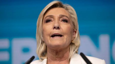Le Pen pide restringir el espacio Schengen por el efecto llamada de la regularización de inmigrantes