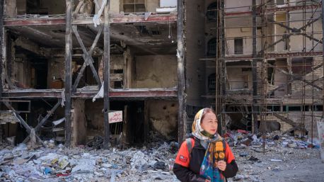 Guerra en Irán | Dos superpretoleros sancionados por EEUU cruzan Ormuz hacia Irán