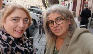 Lucía Etxebarria publica nuevo libro, Patocracia: 'Dios nunca te deja en 'visto''