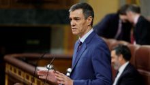 Sánchez amenaza con 'actuar con toda la fuerza' contra el pacto en Extremadura