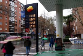 Las gasolineras convocan una huelga en pleno puente de mayo