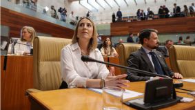 Guardiola defiende el pacto con Vox, pero afirma que su Gobierno 'jamás incumplirá la ley'