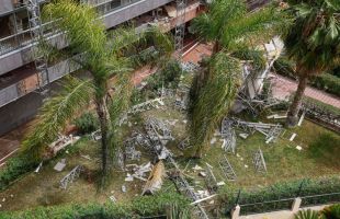 Dos muertos al desplomarse un andamio en una obra en Benidorm