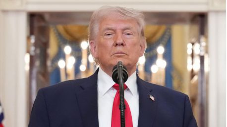 Trump anuncia un alto el fuego indefinido, pero Irán no se fía