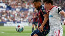 LaLiga. El Levante empuja al Sevilla al borde del abismo