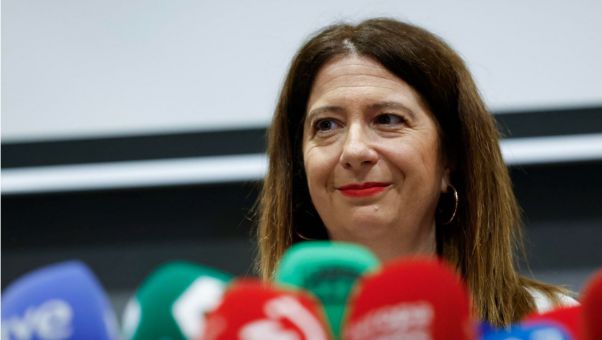 Ambos testigos aseguran que la fontanera de Ferraz no se presentó como periodista y parecía hablar 'en nombre de terceros'.