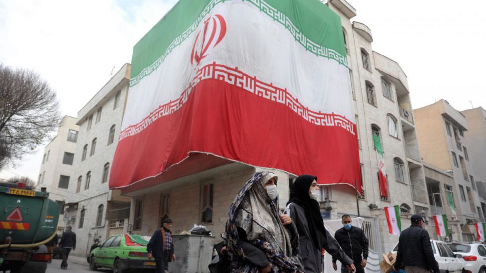 Guerra en Oriente Medio | Trump cancela el viaje a Pakistán de sus negociadores tras el plantón del ministro de Exteriores iraní