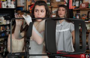 Amaia se hace viral en EEUU tras tocar la 'silla-flauta'