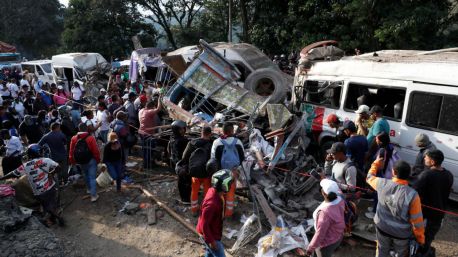 Un atentado bomba en el suroeste de Colombia deja 19 civiles muertos y 50 heridos
