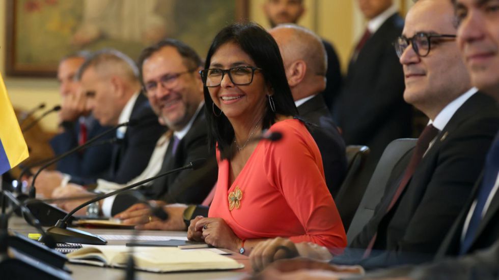 Sánchez invita a Delcy a la Cumbre Iberoamericana de noviembre, que se celebra en Madrid