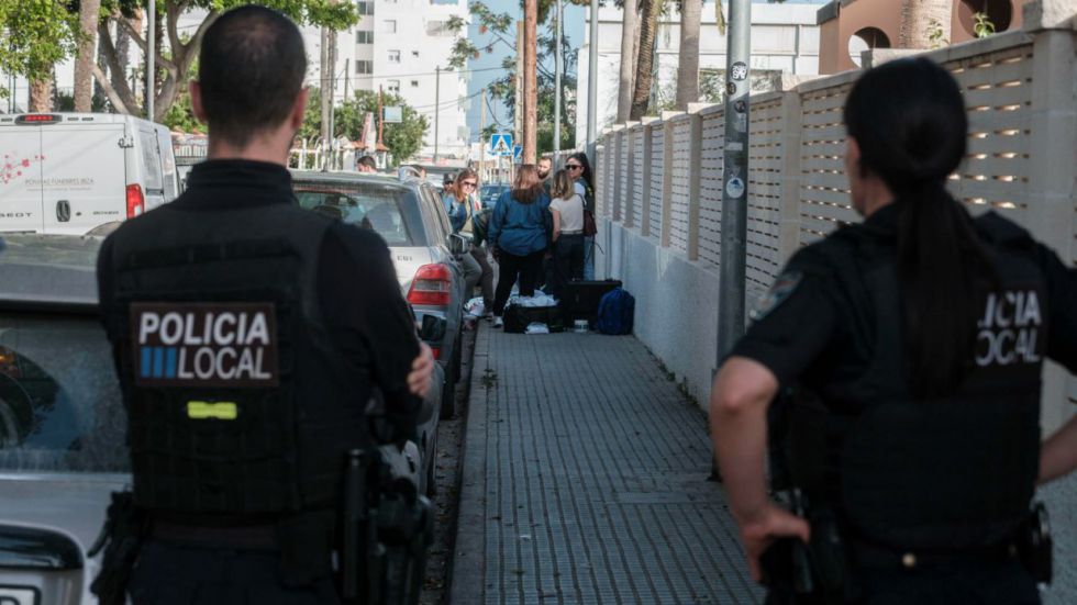 Muere apuñalado un italiano de 30 años en pleno núcleo turístico de la isla de Ibiza