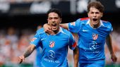 LaLiga. El Atlético hace sangre del Valencia con la ilusión de sus canteranos