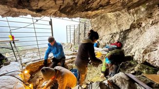 Documentan en Gerona una cueva prehistórica a 2.235 metros de altitud
