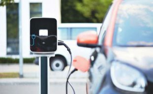 Los coches electrificados ya suponen más del 21% del mercado en un abril de fuerte crecimiento
