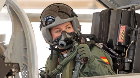 La Princesa Leonor vuela en un caza F-5 del Ejército del Aire