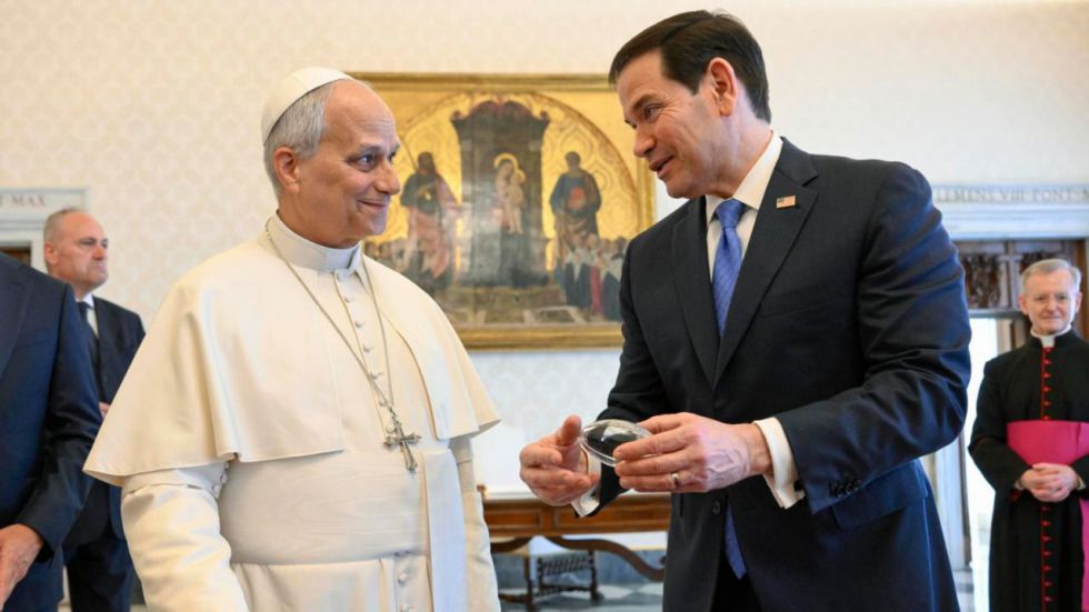 León XIV y Rubio escenifican 'buenas relaciones' tras los insultos de Trump