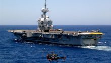 Francia envía su portaviones nuclear al estrecho de Ormuz para preparar una operación defensiva