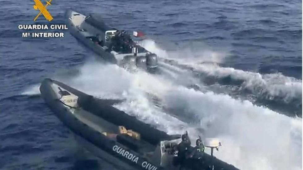 Mueren dos guardias civiles durante la persecución a una narcolancha en Huelva