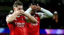 Premier League. Odegaard y Raya consiguen un triunfo dramático del Arsenal