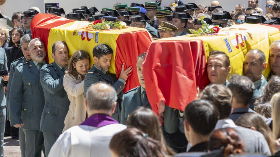Dos juzgados investigan la muerte de los dos guardias civiles que perseguían a una narcolancha