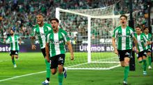 LaLiga. El Betis vuelve a la Champions 21 años después y complica al Elche