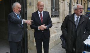 La RAE celebra en León el cuarto pleno de su historia fuera del salón oval