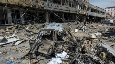Al menos 12 muertos y 57 heridos tras un bombardeo masivo de Rusia contra Kiev