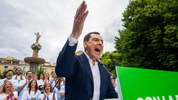 El líder del PP, Alberto Núñez Feijóo, pide el voto a los 'socialistas abochornados' porque 'también merecen una Andalucía digna y una España mejor'.