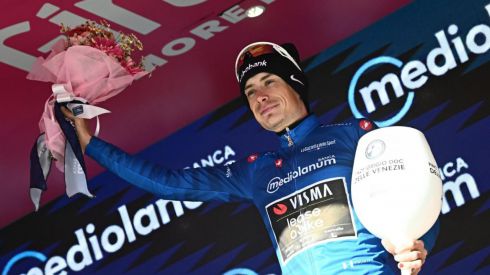 Giro Italia. Gall prende la mecha y Vingegaard remata