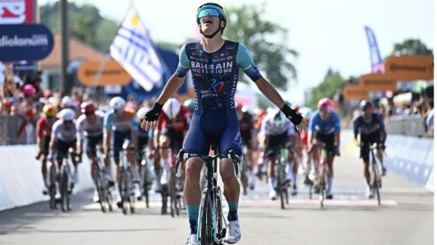Giro Italia. La perla Segaert soprende a los gigantes en Novi Ligure