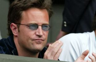 La madre de Matthew Perry dice que su hijo 'pagó el precio' de confiar en su asistente