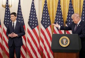 Kevin Warsh toma juramento como nuevo presidente de la Reserva Federal