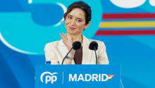 Ayuso califica a Zapatero de 'padrino del sanchismo' y pide convocar elecciones
