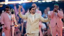Descomunal show de Bad Bunny en su primer concierto en Barcelona