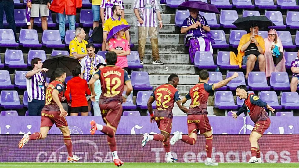 El Deportivo conquista Valladolid y vuelve a Primera División ocho años después